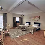 Jasmine Court & Casino Hotel 5*
