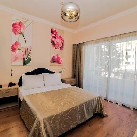Jasmine Court & Casino 5* Κερύνεια