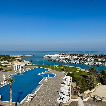 Jasmine Court & Casino Hotel