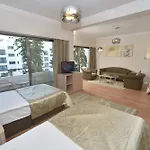 Jasmine Court & Casino 5* Girne