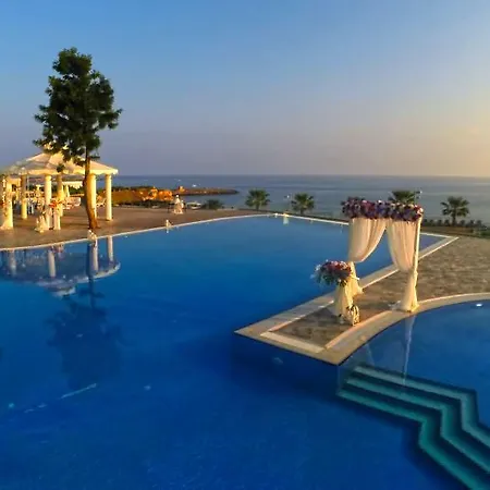 Jasmine Court & Hotel 4*