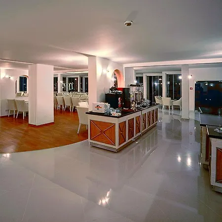 Jasmine Court & Casino Hotel 5*