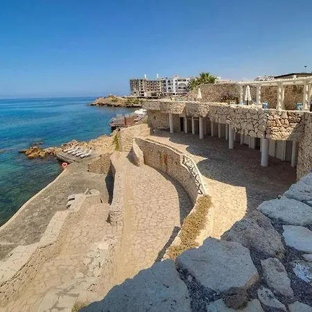 Jasmine Court & Casino 5*