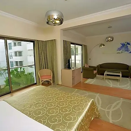 Hotel Jasmine Court & 4*