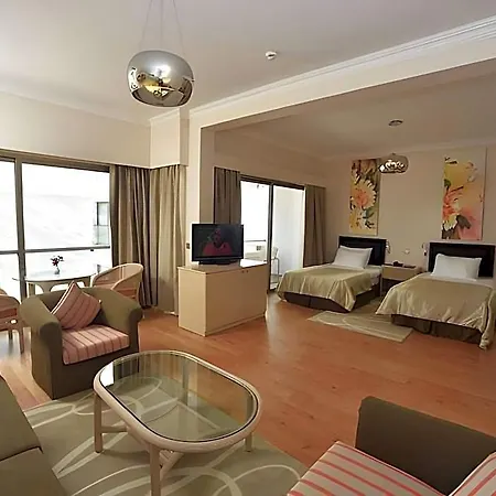 מלון Jasmine Court & 4*
