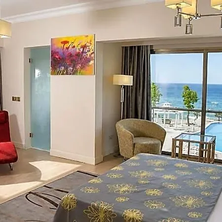 Jasmine Court & Kyrenia (Northern Cyprus)