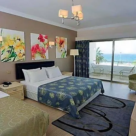 Hotel Jasmine Court & Kyrenia (Northern Cyprus)