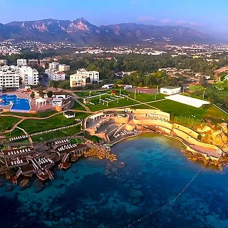 Hotel Jasmine Court & 4*
