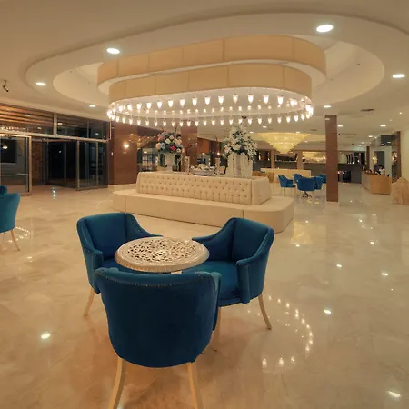 Jasmine Court & 4* קיירניה