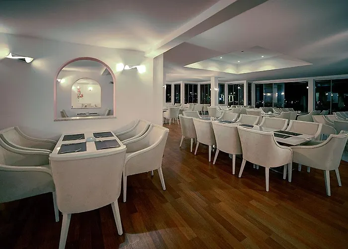 Hotel Jasmine Court & Casino Kyrenia (Northern Cyprus)