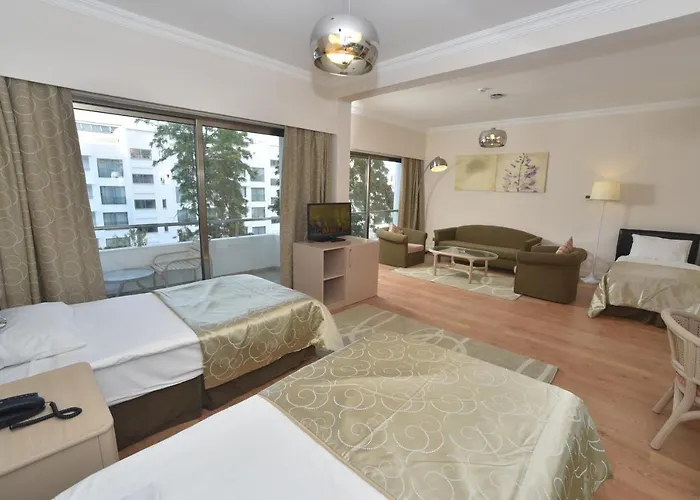 Hotel Jasmine Court & Casino