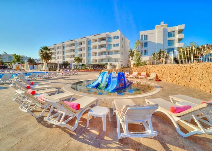 Hotel Jasmine Court & Casino