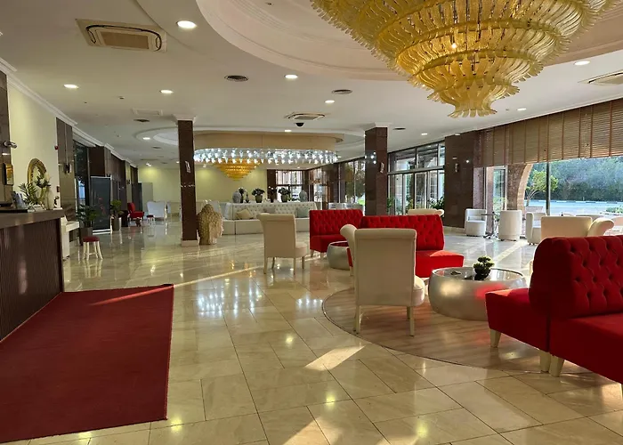 Jasmine Court & Casino Hotel 5*