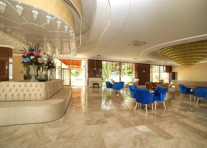 Jasmine Court & Casino Hotel