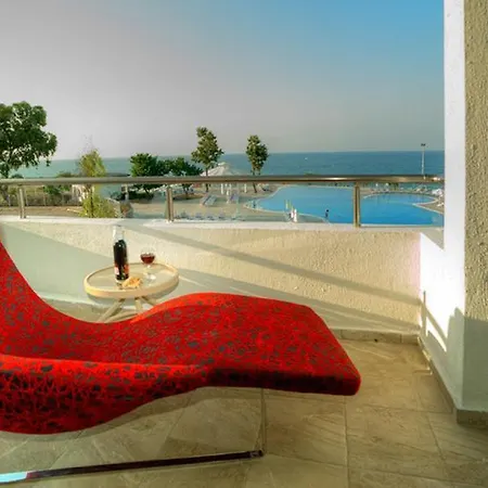 Jasmine Court & Casino Hotel 5*