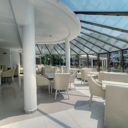 Jasmine Court & Casino Hotel