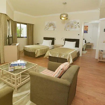 Jasmine Court & Casino 5*